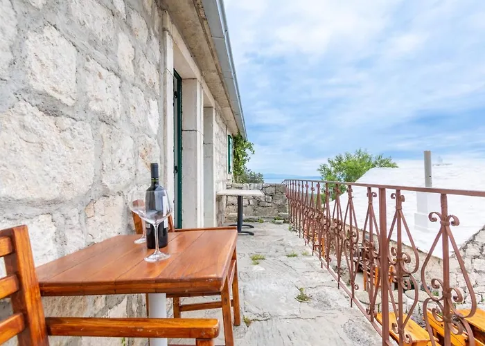 Apartment Miro Baska Voda